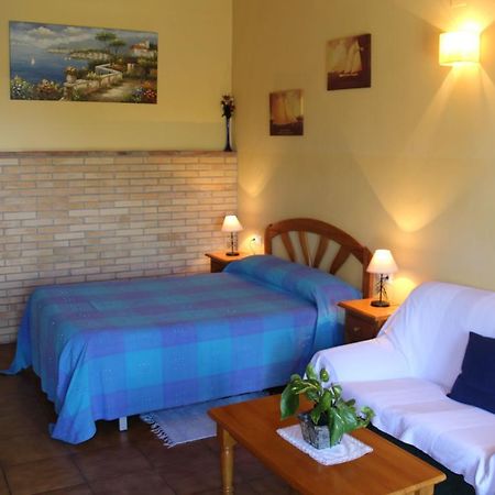 Aparthotel Las Palomas La Puebla de los Infantes Buitenkant foto
