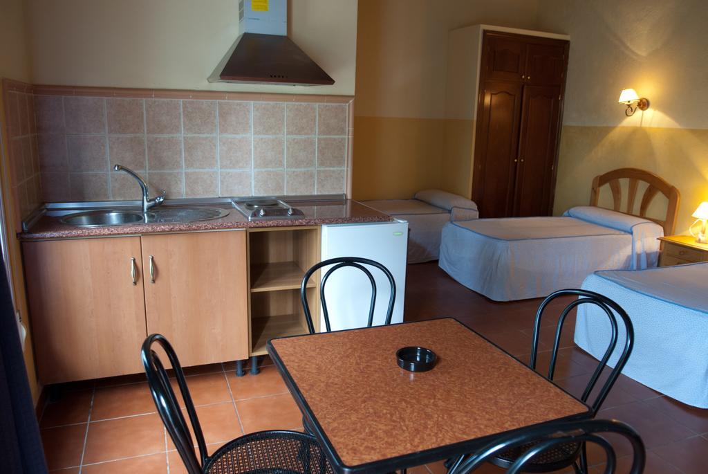 Aparthotel Las Palomas La Puebla de los Infantes Buitenkant foto